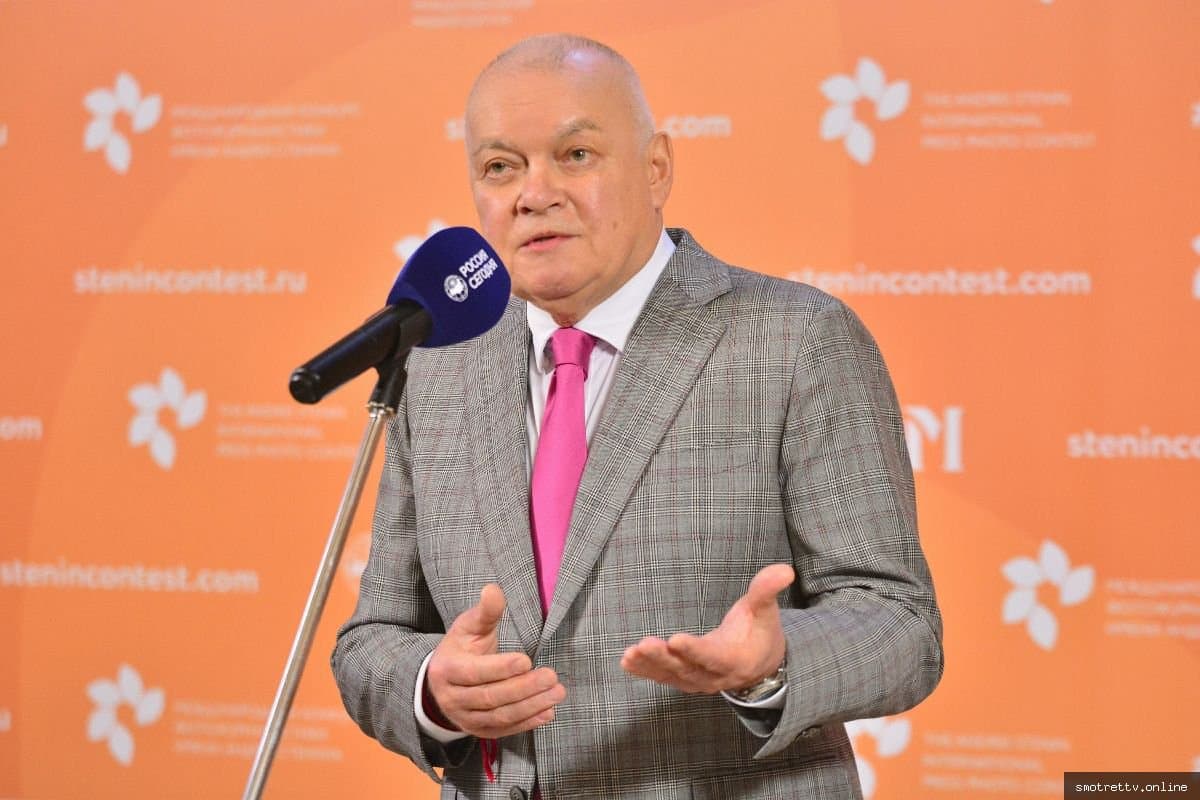Дмитрий Киселев уходит из «Вестей недели» на «России», новым ведущим станет Евгений Попов